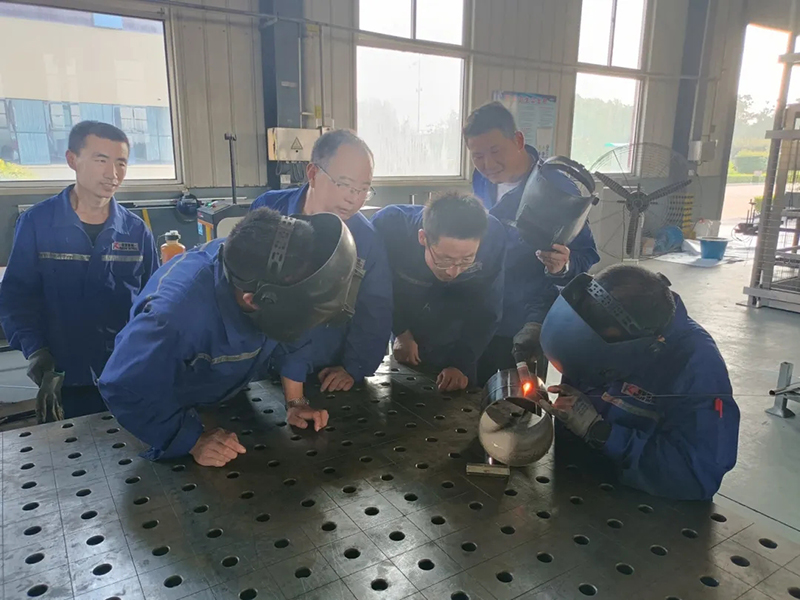 《提升技能，鑄就未來：公司焊工技能培訓(xùn)火熱進(jìn)行》