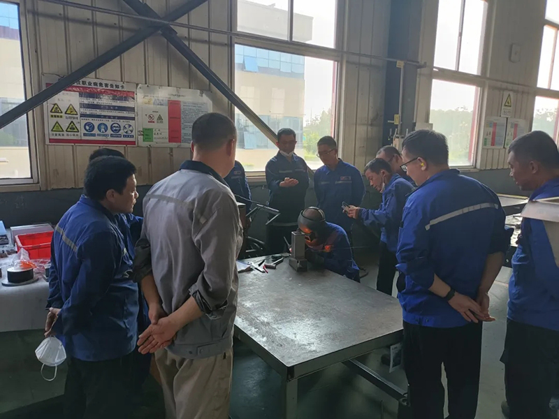 《提升技能，鑄就未來：公司焊工技能培訓(xùn)火熱進(jìn)行》